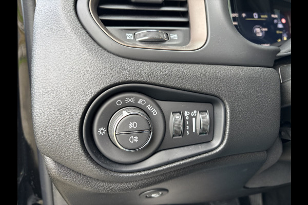 Jeep Renegade 4xe 240 Plug-in Hybrid Electric Upland | Winterpakket | Led koplampen