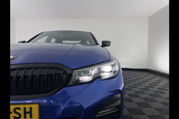 BMW 3-serie 320i M-Sportpack High Executive (INCL-BTW) *LEATHER-ALCANTARA | FULL-LED | DIGI-COCKPIT | HEATED-SPORTSEATS | BLIND-SPOT | HIFI-SOUND | KEYLESS | NAVI-FULLMAP | ECC | PDC | CRUISE | AMBIENT-LIGHT | SHIFT-PADDLES | 20''ALU*