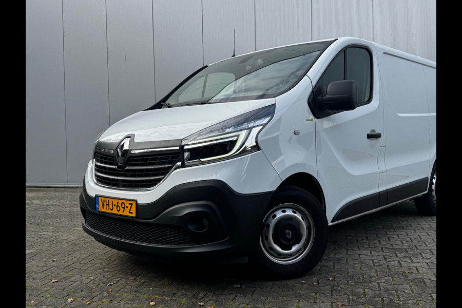 Renault Trafic 2.0 dCi 145PK COMFORT CAMERA NAVIGATIE TREKHAAK BTW NEDERLANDSEN BUS L1H1