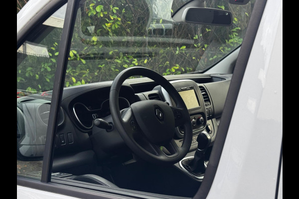 Renault Trafic 2.0 dCi 145PK COMFORT CAMERA NAVIGATIE TREKHAAK BTW NEDERLANDSEN BUS L1H1