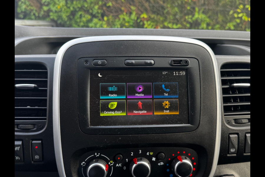 Renault Trafic 2.0 dCi 145PK COMFORT CAMERA NAVIGATIE TREKHAAK BTW NEDERLANDSEN BUS L1H1