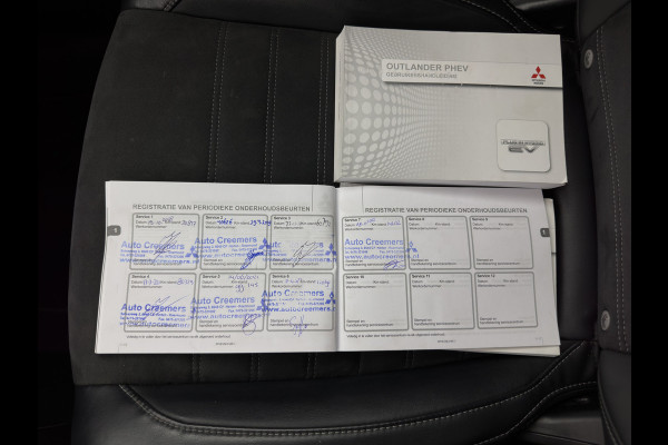 Mitsubishi Outlander 2.0 PHEV (Plug-In) Pure (INCL-BTW) Aut. *LEATHER-MICROFIBRE | COMFORTSEATS | CARPLAY | CAMERA | DAB+ | KEYLESS | PRIVACY-GLASS | SHIFT-PADDLES | TOWBAR | 16''ALU*