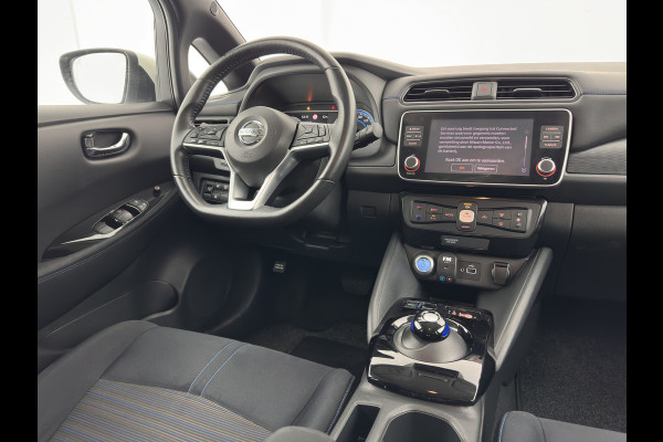 Nissan Leaf Acenta 40 kWh {SOH-90%} Aut. *ADAPTIVE-CRUISE | KEYLESS | NAVI-FULLMAP | BLIND-SPOT | DAB+ | COMFORTSEATS | DIGI-COCKPIT | PRIVACY-GLASS | CAMERA |  17"ALU*
