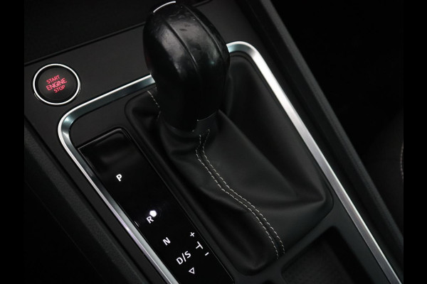 Seat Ateca 1.5 TSI Style Intens | Trekhaak | Stoelverwarming | Carplay | Full LED | Park Assist | Climate control | Cruise control