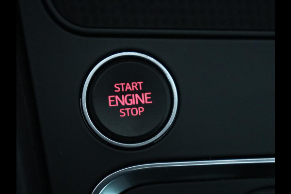 Seat Ateca 1.5 TSI Style Intens | Trekhaak | Stoelverwarming | Carplay | Full LED | Park Assist | Climate control | Cruise control