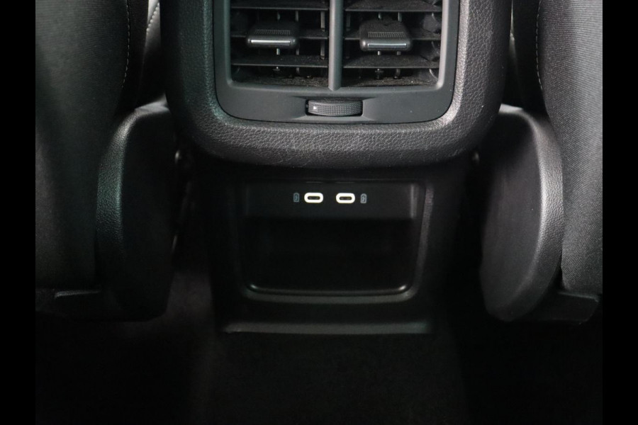 Seat Ateca 1.5 TSI Style Intens | Trekhaak | Stoelverwarming | Carplay | Full LED | Park Assist | Climate control | Cruise control