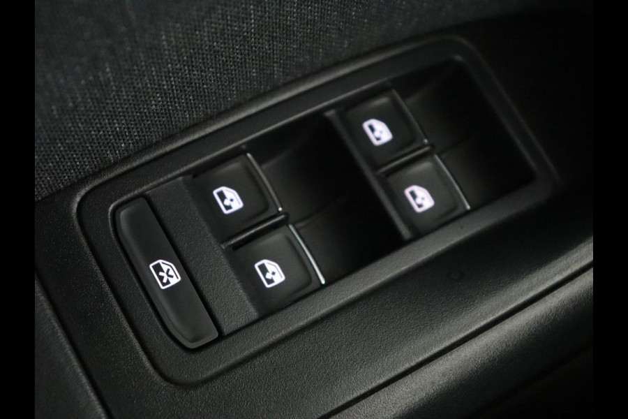 Seat Ateca 1.5 TSI Style Intens | Trekhaak | Stoelverwarming | Carplay | Full LED | Park Assist | Climate control | Cruise control