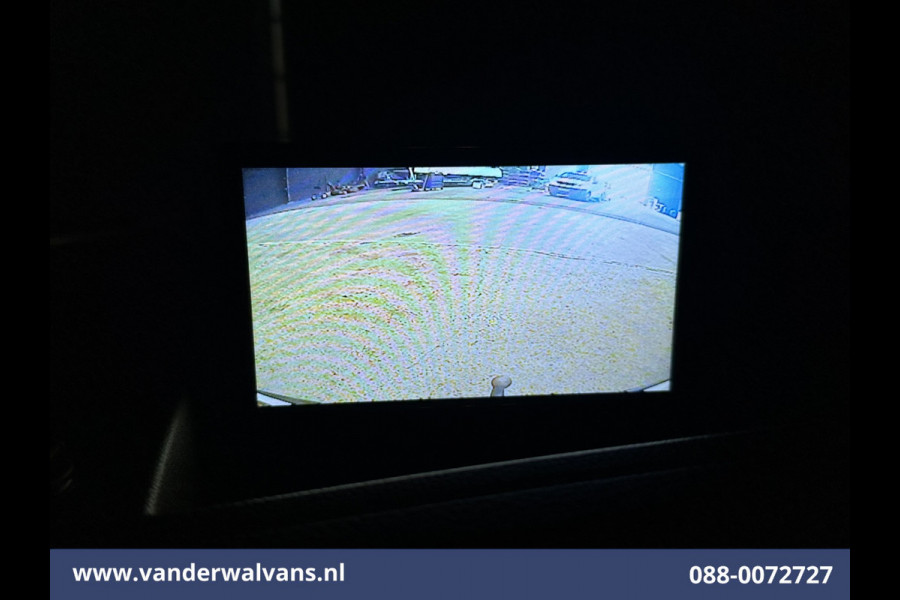 Volkswagen Transporter 2.0 TDI 150pk L2H1 Euro6 Airco | Camera | Leder | Cruisecontrol | 2500kg Trekhaak Parkeersensoren