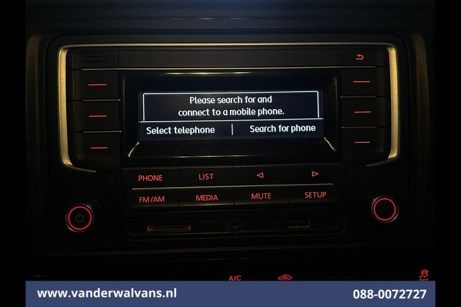 Volkswagen Transporter 2.0 TDI 150pk L2H1 Euro6 Airco | Camera | Leder | Cruisecontrol | 2500kg Trekhaak Parkeersensoren
