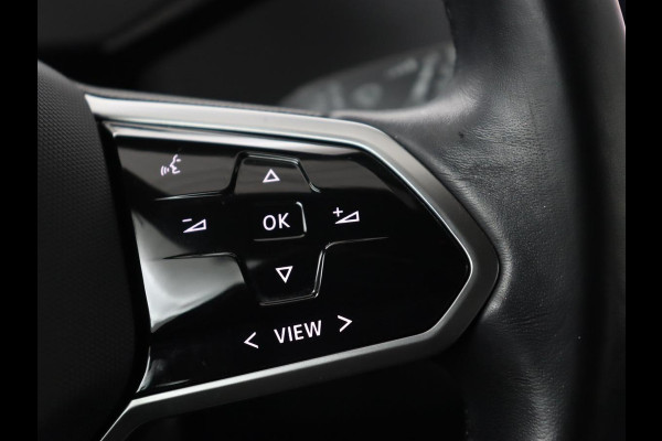 Volkswagen ID.3 Life 58 kWh | Stoel & stuurverwarming | Carplay | Adaptive cruise | Navigatie | Full LED | Parkeerhulp | DAB | Climate control