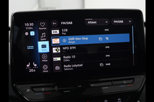 Volkswagen ID.3 Life 58 kWh | Stoel & stuurverwarming | Carplay | Adaptive cruise | Navigatie | Full LED | Parkeerhulp | DAB | Climate control