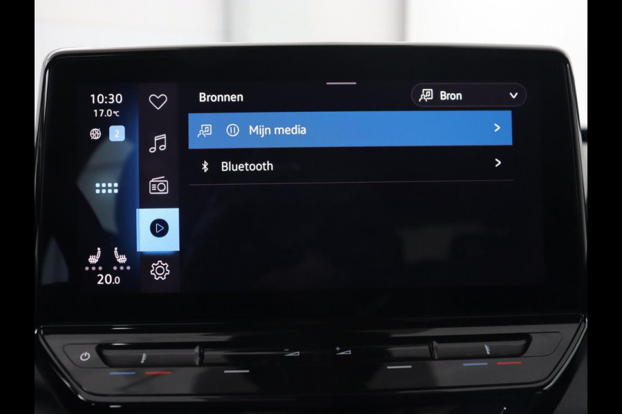 Volkswagen ID.3 Life 58 kWh | Stoel & stuurverwarming | Carplay | Adaptive cruise | Navigatie | Full LED | Parkeerhulp | DAB | Climate control