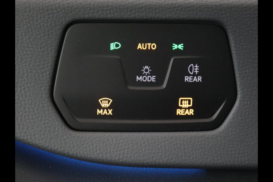 Volkswagen ID.3 Life 58 kWh | Stoel & stuurverwarming | Carplay | Adaptive cruise | Navigatie | Full LED | Parkeerhulp | DAB | Climate control
