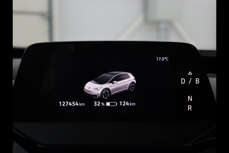 Volkswagen ID.3 Life 58 kWh | Stoel & stuurverwarming | Carplay | Adaptive cruise | Navigatie | Full LED | Parkeerhulp | DAB | Climate control
