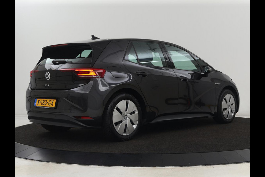 Volkswagen ID.3 Life 58 kWh | Stoel & stuurverwarming | Carplay | Adaptive cruise | Navigatie | Full LED | Parkeerhulp | DAB | Climate control