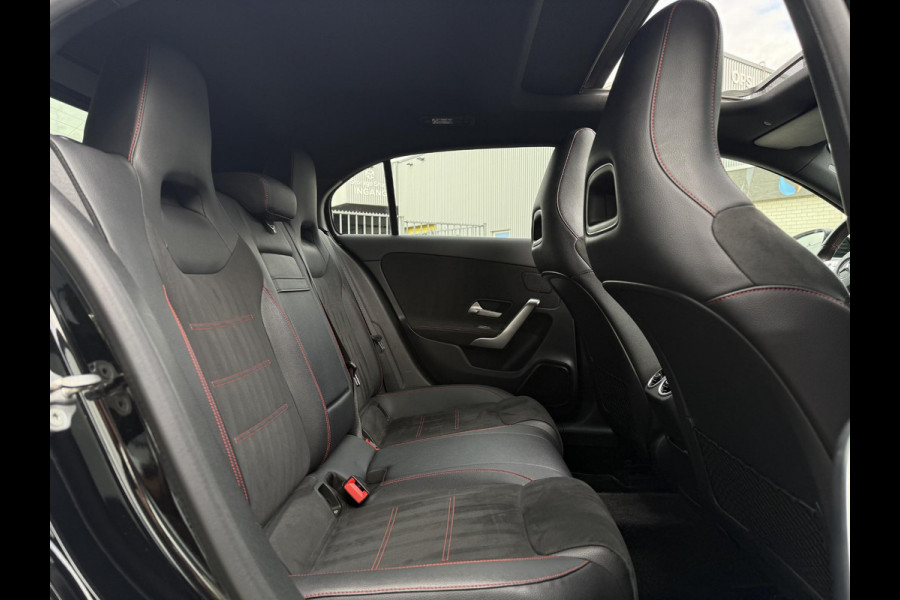 Mercedes-Benz A-Klasse 180 Aut. Sol. AMG Sport | Panorama | Burmester | Memory | Multi Beam |