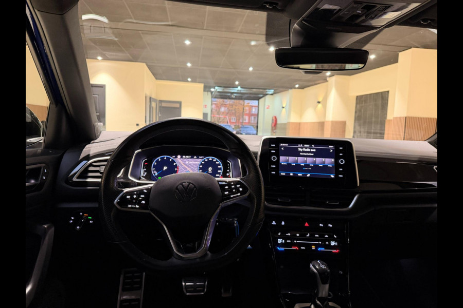 Volkswagen T-Roc 1.5 TSI R-Line Pano|IQ|Keyless|Virtual|Camera|ACC|Carplay|Stoel&Stuurverwarming|Parkassistent