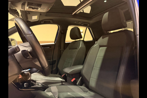 Volkswagen T-Roc 1.5 TSI R-Line Pano|IQ|Keyless|Virtual|Camera|ACC|Carplay|Stoel&Stuurverwarming|Parkassistent