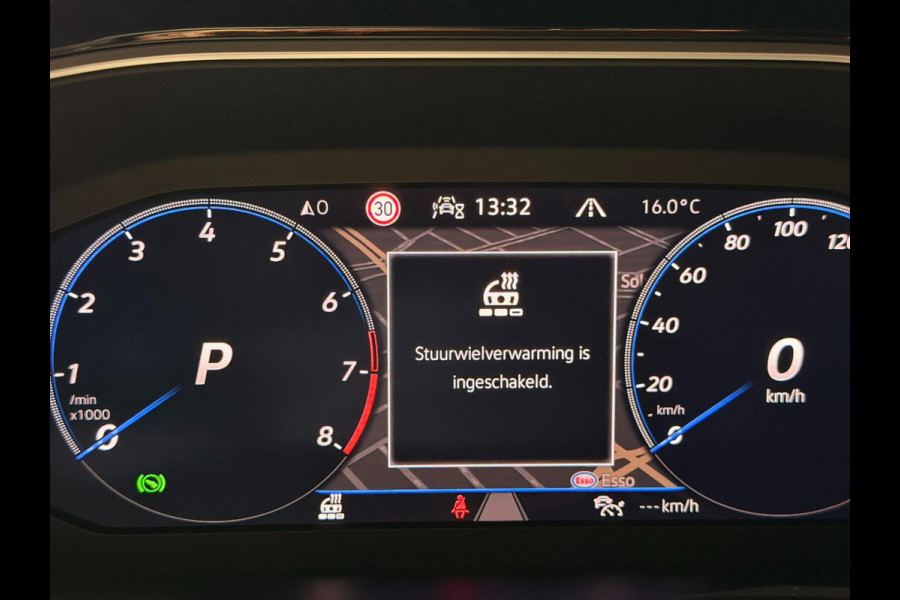 Volkswagen T-Roc 1.5 TSI R-Line Pano|IQ|Keyless|Virtual|Camera|ACC|Carplay|Stoel&Stuurverwarming|Parkassistent