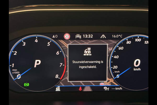 Volkswagen T-Roc 1.5 TSI R-Line Pano|IQ|Keyless|Virtual|Camera|ACC|Carplay|Stoel&Stuurverwarming|Parkassistent