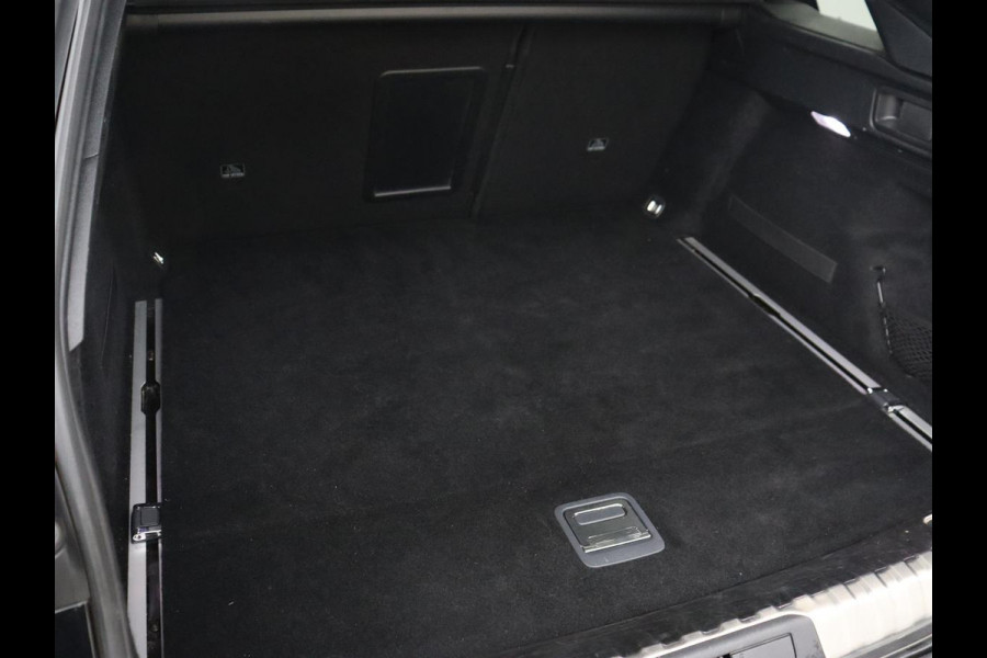 Peugeot 508 1.6 HYbrid Allure | Adaptive cruise | Half leder | Camera | Carplay | Full LED | Navigatie | Climate control | Parkeerhulp | PHEV | Plug In
