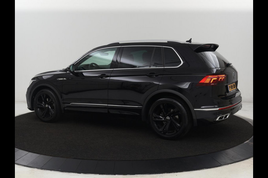 Volkswagen Tiguan 1.5 TSI R-Line | Camera | Matrix LED | Adaptive cruise | Carplay | Navigatie | Keyless | 19'' | Virtual Cockpit | Climate control | Parkeerhulp