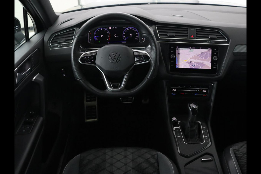 Volkswagen Tiguan 1.5 TSI R-Line | Camera | Matrix LED | Adaptive cruise | Carplay | Navigatie | Keyless | 19'' | Virtual Cockpit | Climate control | Parkeerhulp