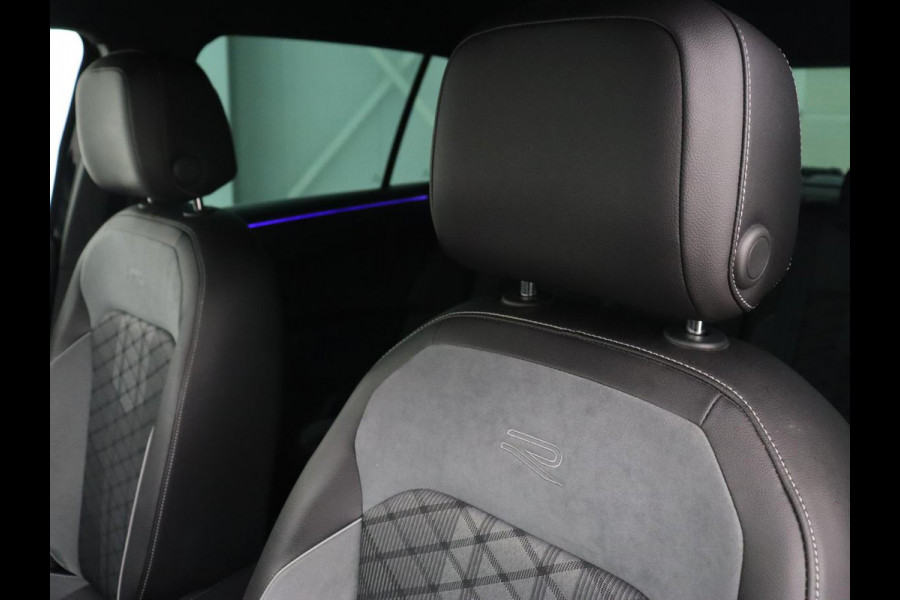 Volkswagen Tiguan 1.5 TSI R-Line | Camera | Matrix LED | Adaptive cruise | Carplay | Navigatie | Keyless | 19'' | Virtual Cockpit | Climate control | Parkeerhulp