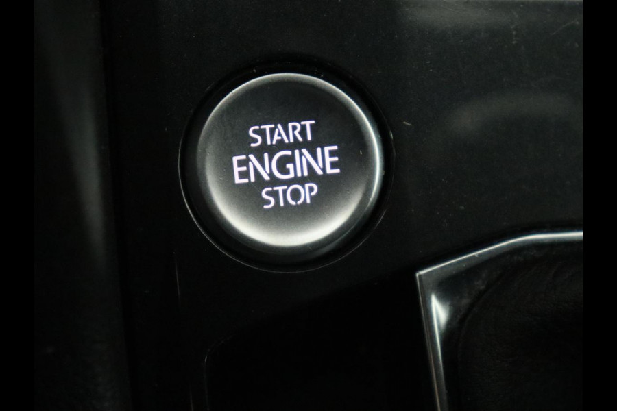 Volkswagen Tiguan 1.5 TSI R-Line | Camera | Matrix LED | Adaptive cruise | Carplay | Navigatie | Keyless | 19'' | Virtual Cockpit | Climate control | Parkeerhulp