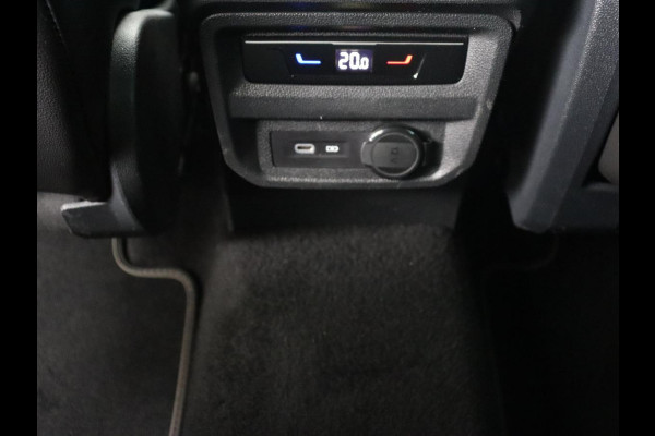 Volkswagen Tiguan 1.5 TSI R-Line | Camera | Matrix LED | Adaptive cruise | Carplay | Navigatie | Keyless | 19'' | Virtual Cockpit | Climate control | Parkeerhulp