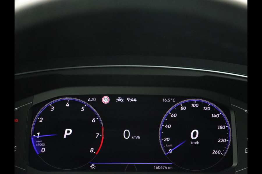 Volkswagen Tiguan 1.5 TSI R-Line | Camera | Matrix LED | Adaptive cruise | Carplay | Navigatie | Keyless | 19'' | Virtual Cockpit | Climate control | Parkeerhulp
