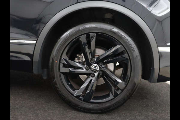 Volkswagen Tiguan 1.5 TSI R-Line | Camera | Matrix LED | Adaptive cruise | Carplay | Navigatie | Keyless | 19'' | Virtual Cockpit | Climate control | Parkeerhulp