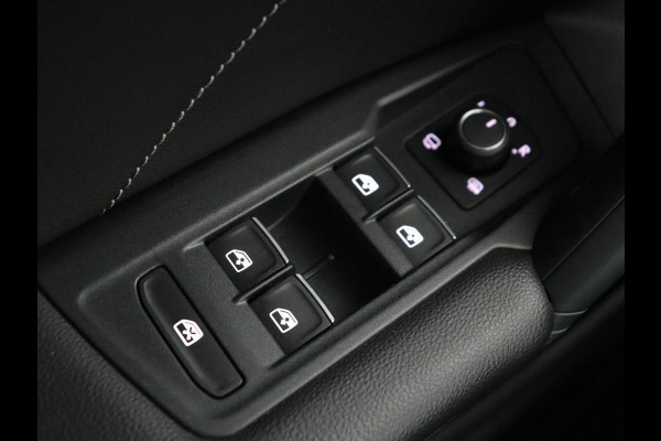 Volkswagen Tiguan 1.5 TSI R-Line | Camera | Matrix LED | Adaptive cruise | Carplay | Navigatie | Keyless | 19'' | Virtual Cockpit | Climate control | Parkeerhulp