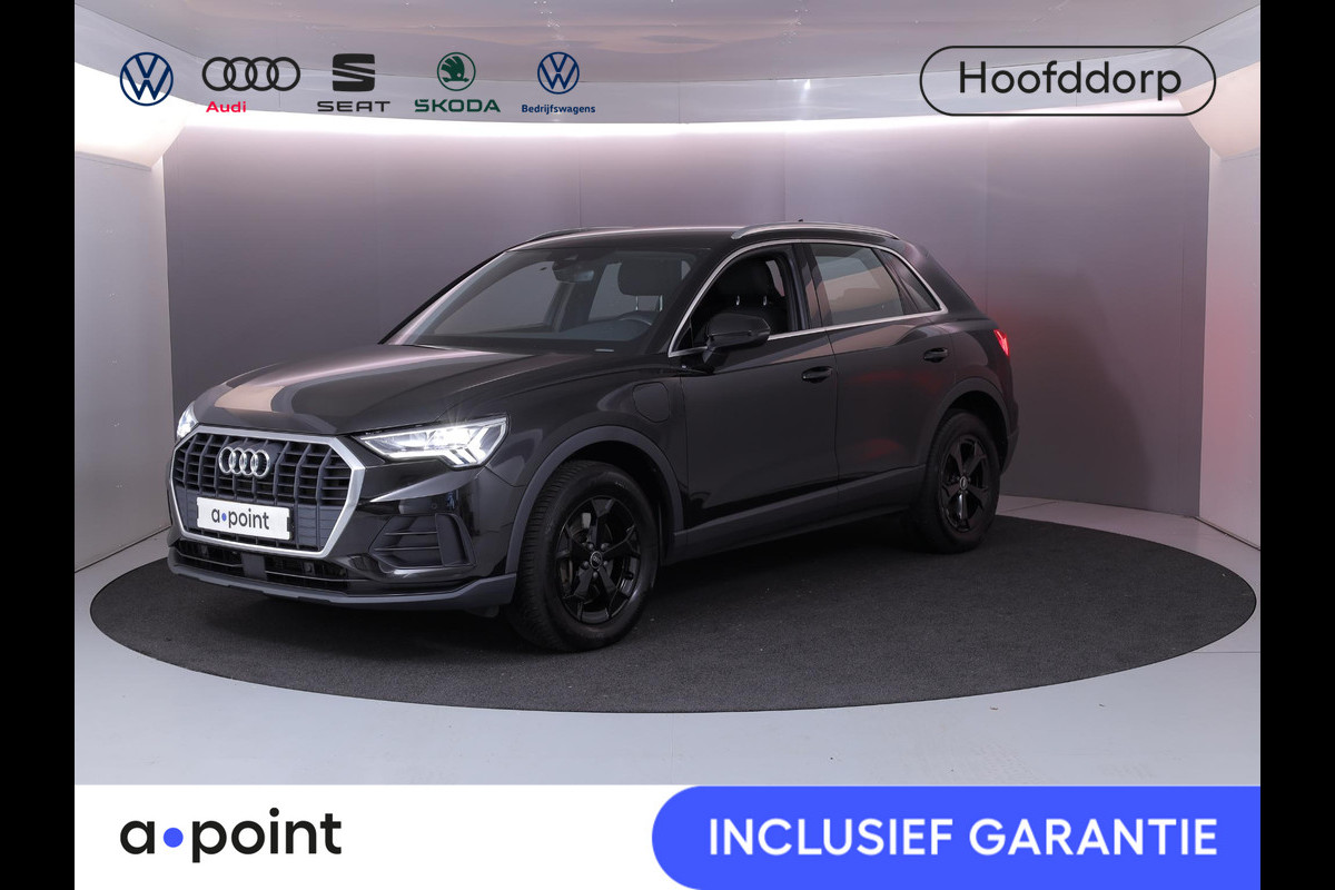 Audi Q3 45 TFSI e Business Edition 245 pk S-tronic | Navigatie | Parkeersensoren | Adaptieve cruise control | Stoelverwarming |