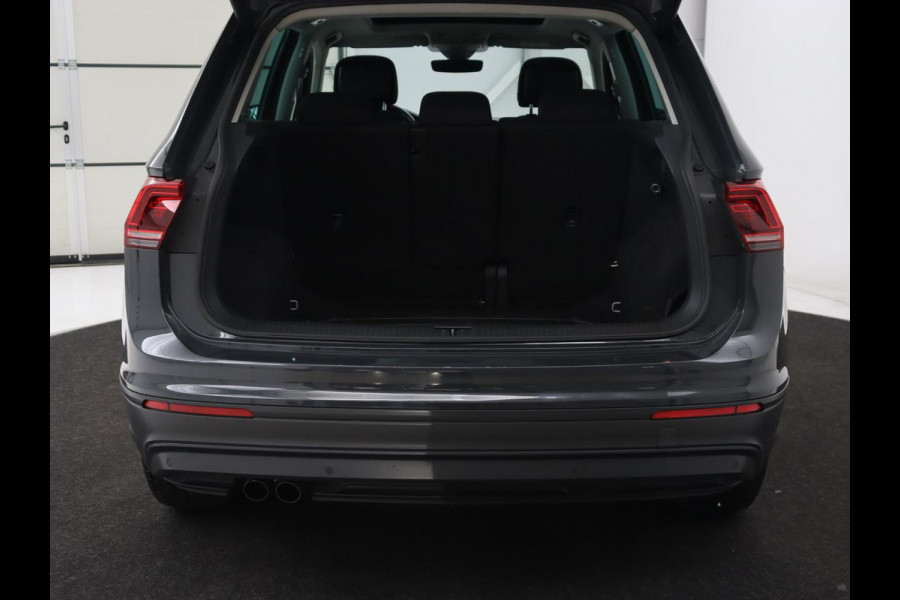 Volkswagen Tiguan 1.5 TSI Comfortline | Panoramadak | Stoelverwarming | Massage | Adaptive cruise | Carplay | Navigatie | Parkeerhulp