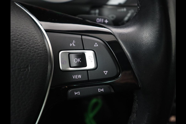 Volkswagen Tiguan 1.5 TSI Comfortline | Panoramadak | Stoelverwarming | Massage | Adaptive cruise | Carplay | Navigatie | Parkeerhulp