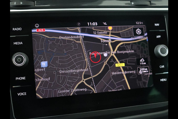 Volkswagen Tiguan 1.5 TSI Comfortline | Panoramadak | Stoelverwarming | Massage | Adaptive cruise | Carplay | Navigatie | Parkeerhulp