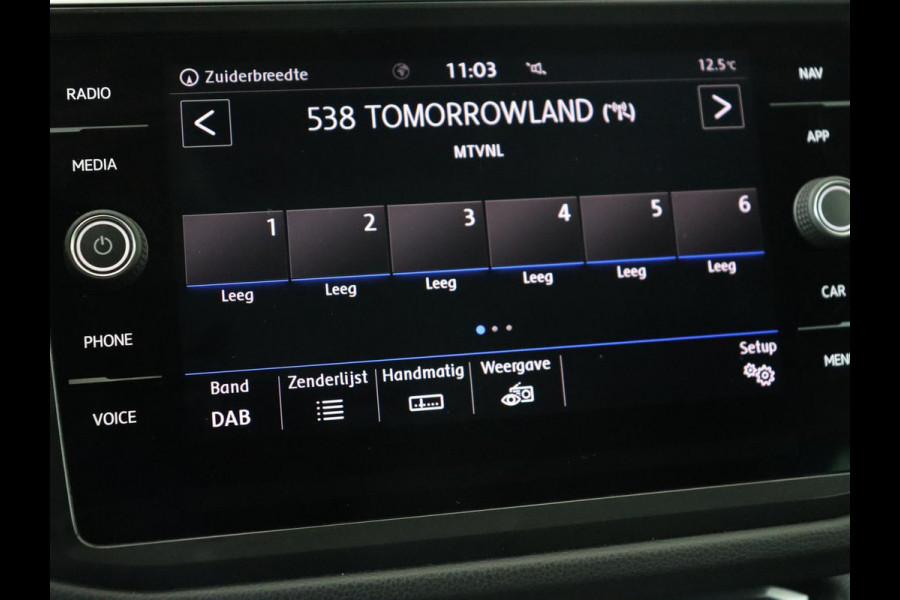 Volkswagen Tiguan 1.5 TSI Comfortline | Panoramadak | Stoelverwarming | Massage | Adaptive cruise | Carplay | Navigatie | Parkeerhulp