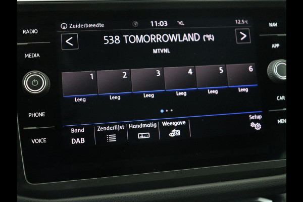 Volkswagen Tiguan 1.5 TSI Comfortline | Panoramadak | Stoelverwarming | Massage | Adaptive cruise | Carplay | Navigatie | Parkeerhulp