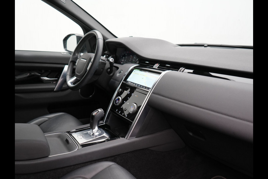Land Rover Discovery Sport P300e S Plug In Hybrid 300pk Dealer O.H. PHEV | Camera | Apple Carplay | Lederen Sportstoelen Verwarmd | Virtual | Navigatie |