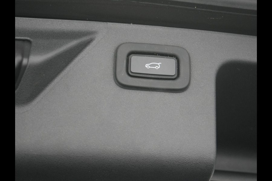 Land Rover Discovery Sport P300e S Plug In Hybrid 300pk Dealer O.H. PHEV | Camera | Apple Carplay | Lederen Sportstoelen Verwarmd | Virtual | Navigatie |