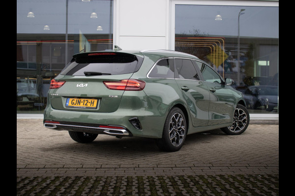 Kia Ceed Sportswagon 1.5 T-GDi GT-Line | Schuifkanteldak | Stoel en stuurverwarming |
