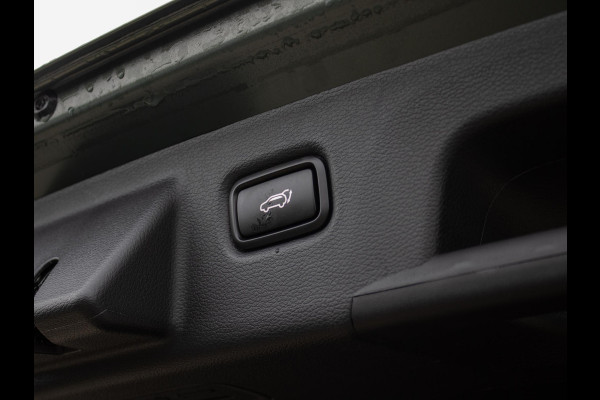 Kia Ceed Sportswagon 1.5 T-GDi GT-Line | Schuifkanteldak | Stoel en stuurverwarming |