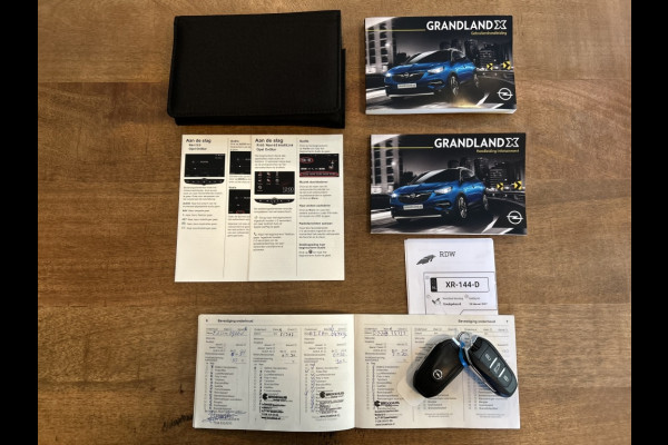 Opel Grandland X 1.2 Turbo 130pk Innovation Navi, Camera, Trekhaak, Stoelverw.