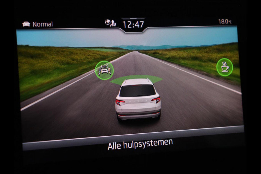 Škoda Karoq 1.5 TSI Sportline | Trekhaak | Stoelverwarming | Camera | Carplay | Virtual Cockpit | Sportstoelen | Navigatie | Full LED | Parkeerhulp | Sfeerverlichting | Climate control | Cruise control