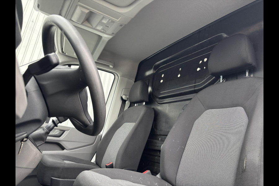 Volkswagen Crafter 35 2.0 TDI L3H2*A/C*CRUISE*HAAK*CAM*CARPLAY*