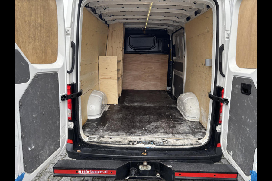 Volkswagen Crafter 35 2.0 TDI L3H2*A/C*CRUISE*HAAK*CAM*CARPLAY*