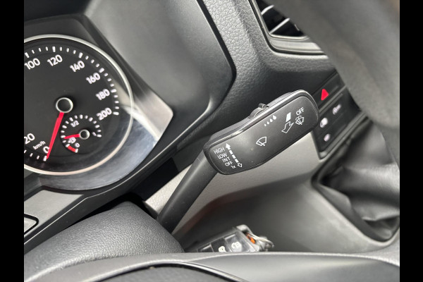Volkswagen Crafter 35 2.0 TDI L3H2*A/C*CRUISE*HAAK*CAM*CARPLAY*