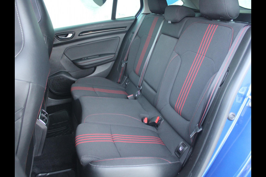 Renault MEGANE Estate 1.3 TCe R.S. Line | ELEKTRISCH SCHUIFDAK | TREKHAAK | NAVIGATIE | ACHTERUITRIJCAMERA |