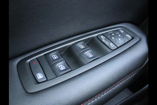 Renault MEGANE Estate 1.3 TCe R.S. Line | ELEKTRISCH SCHUIFDAK | TREKHAAK | NAVIGATIE | ACHTERUITRIJCAMERA |